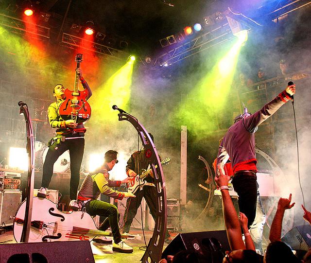 Local+rocket+roll+band+The+Phenomenauts+to+play+at+Spring+Dance