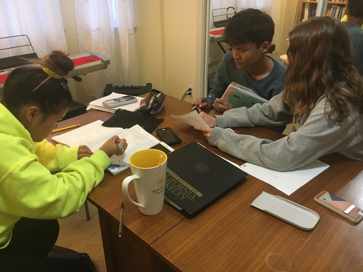 PCSC tutors and bonds with Burmese refugees
